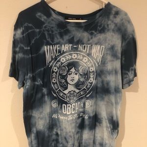 Obey t-shirt